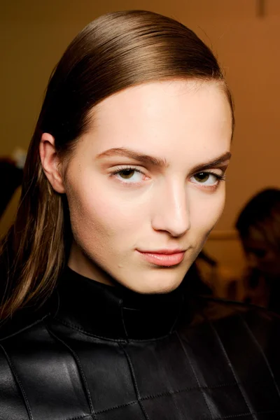 Look 1